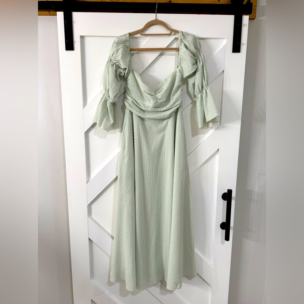 Worth Collective - Mint green off the shoulder dress. Wore once for an event.